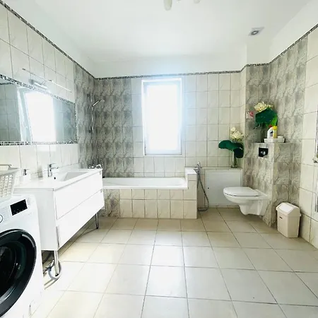 Rooms4rent Apartament *